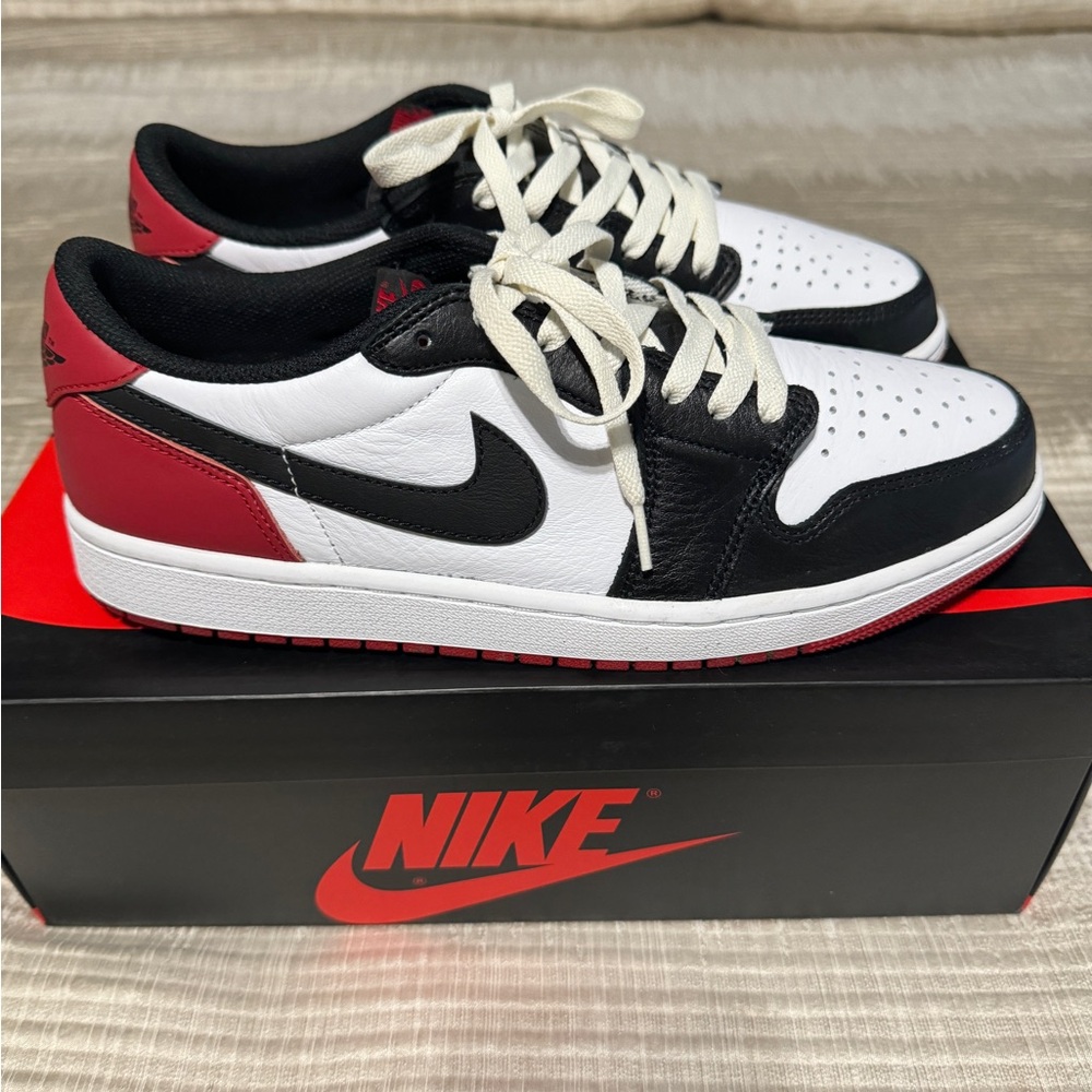 Air Jordan Retro Low OG Black Toe